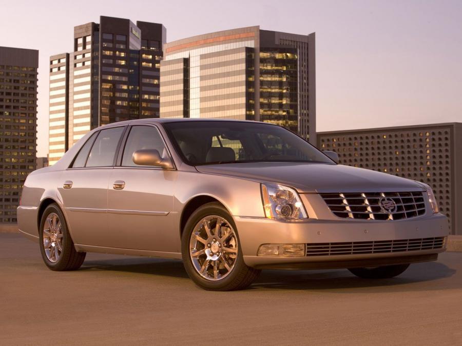  Cadillac DTS 2005 года  (фото 17 из 22)